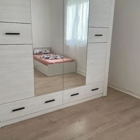 Malena Apartman Pula